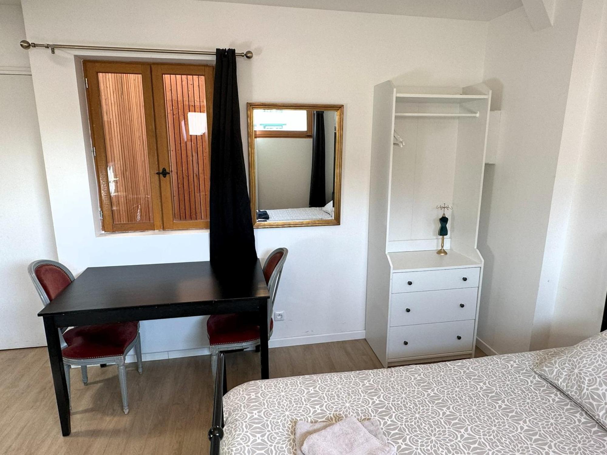 Atelier Casanova Apartment
